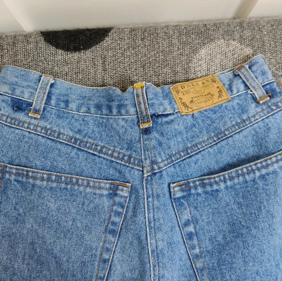 Dallas Vintage High Rise Jeans - 26 - Picture 5 of 9